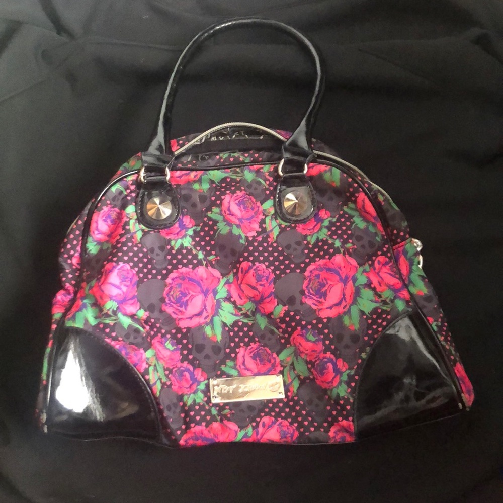 Rose & skull purse!